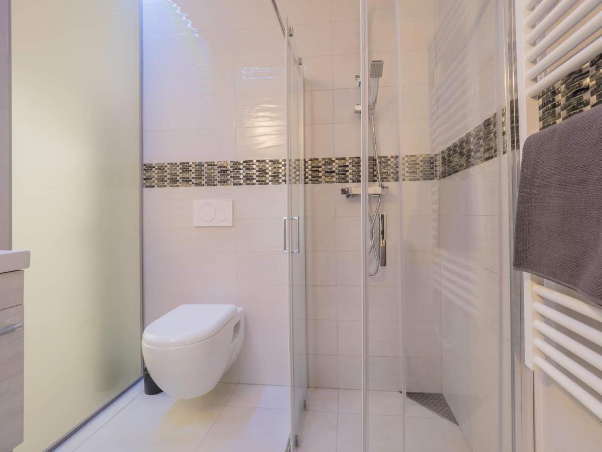 Executive Single Room With En-Suite In Guest House City Centre Luxemburg Kültér fotó