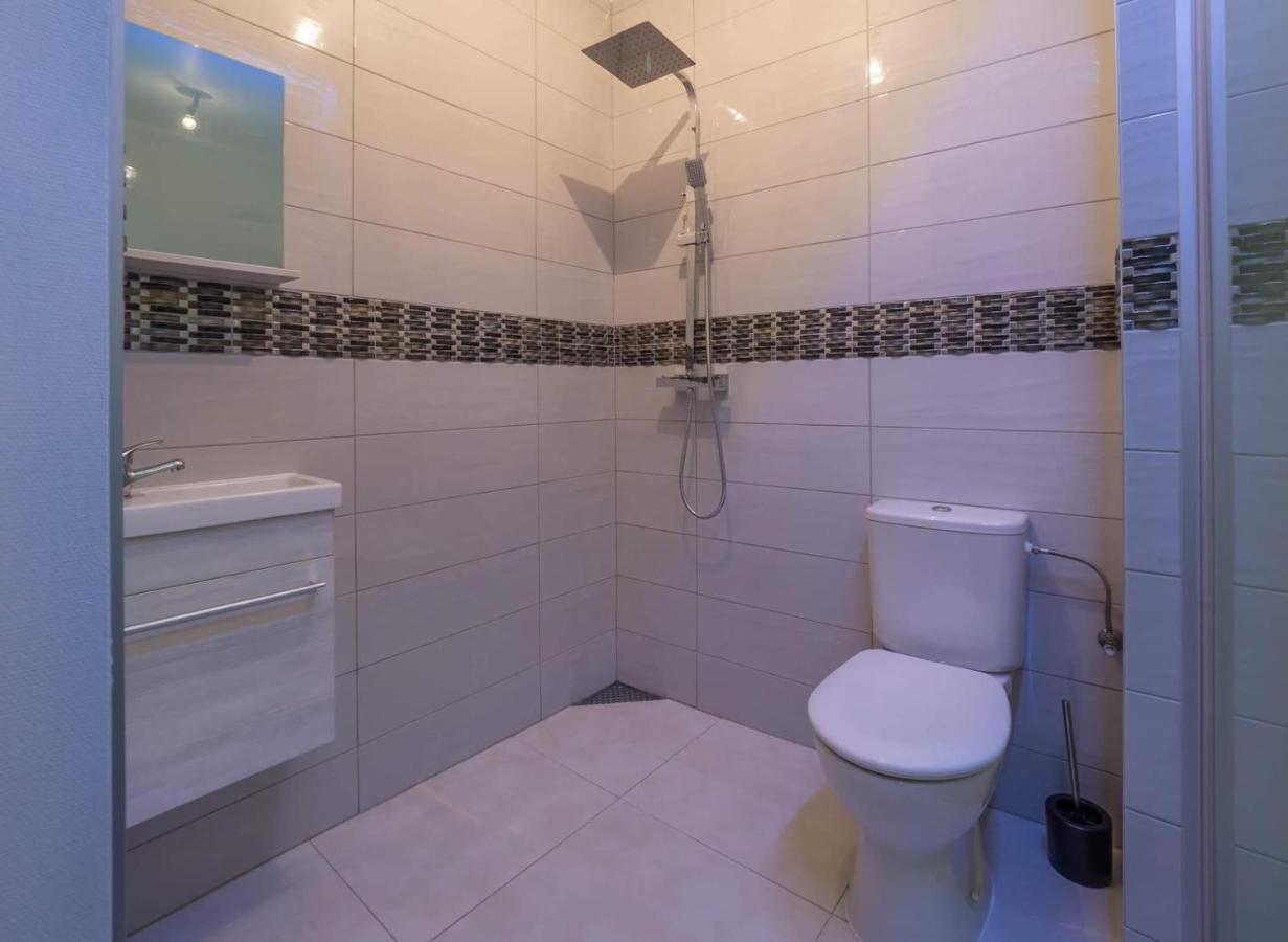 Executive Single Room With En-Suite In Guest House City Centre Luxemburg Kültér fotó