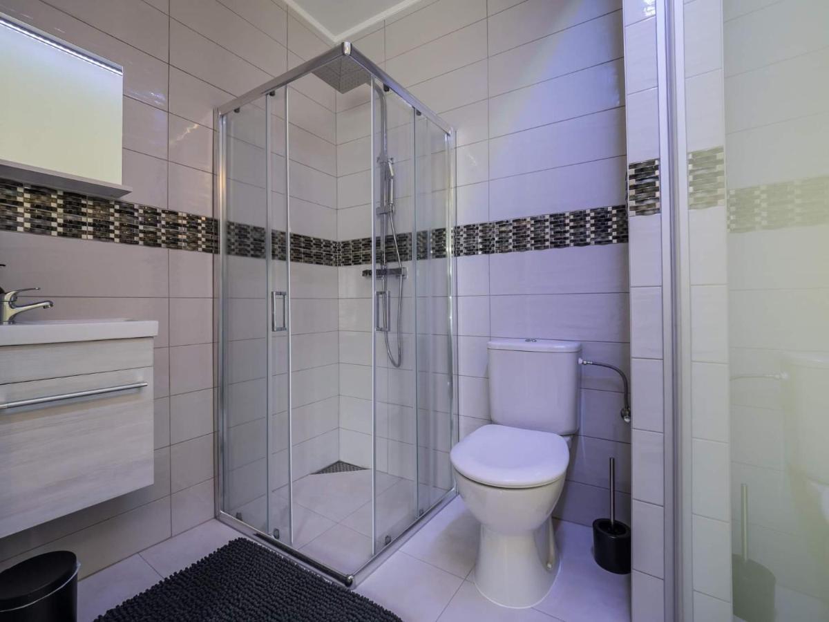 Executive Single Room With En-Suite In Guest House City Centre Luxemburg Kültér fotó