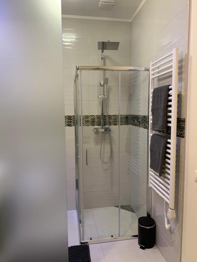 Executive Single Room With En-Suite In Guest House City Centre Luxemburg Kültér fotó