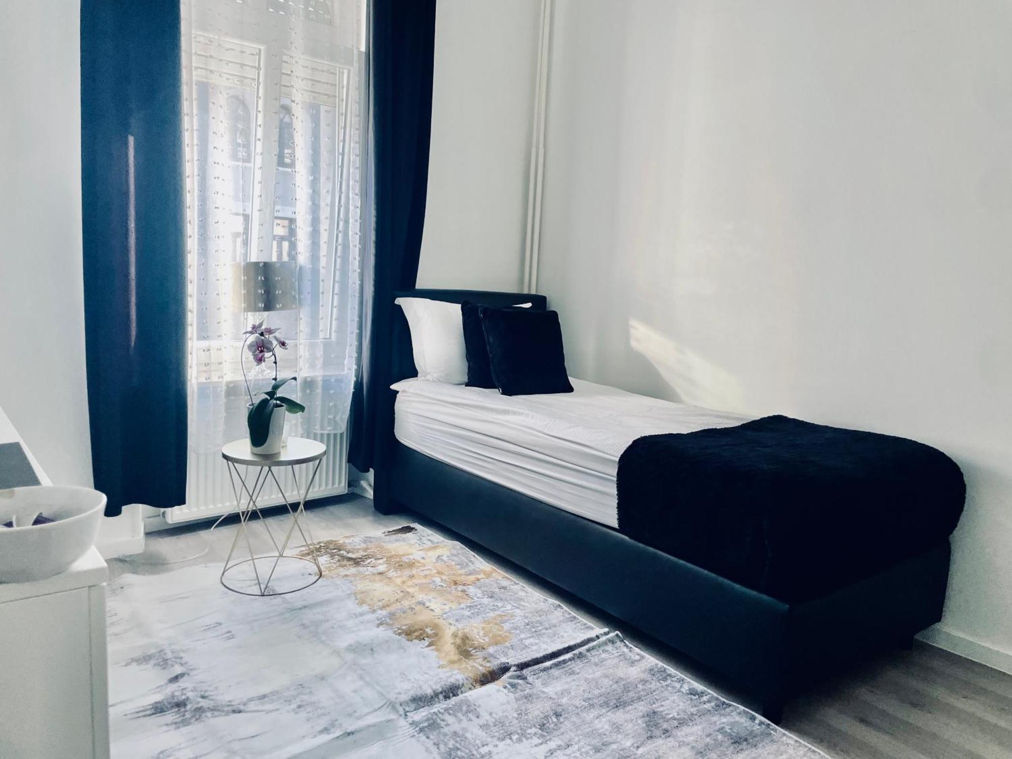 Executive Single Room With En-Suite In Guest House City Centre Luxemburg Kültér fotó