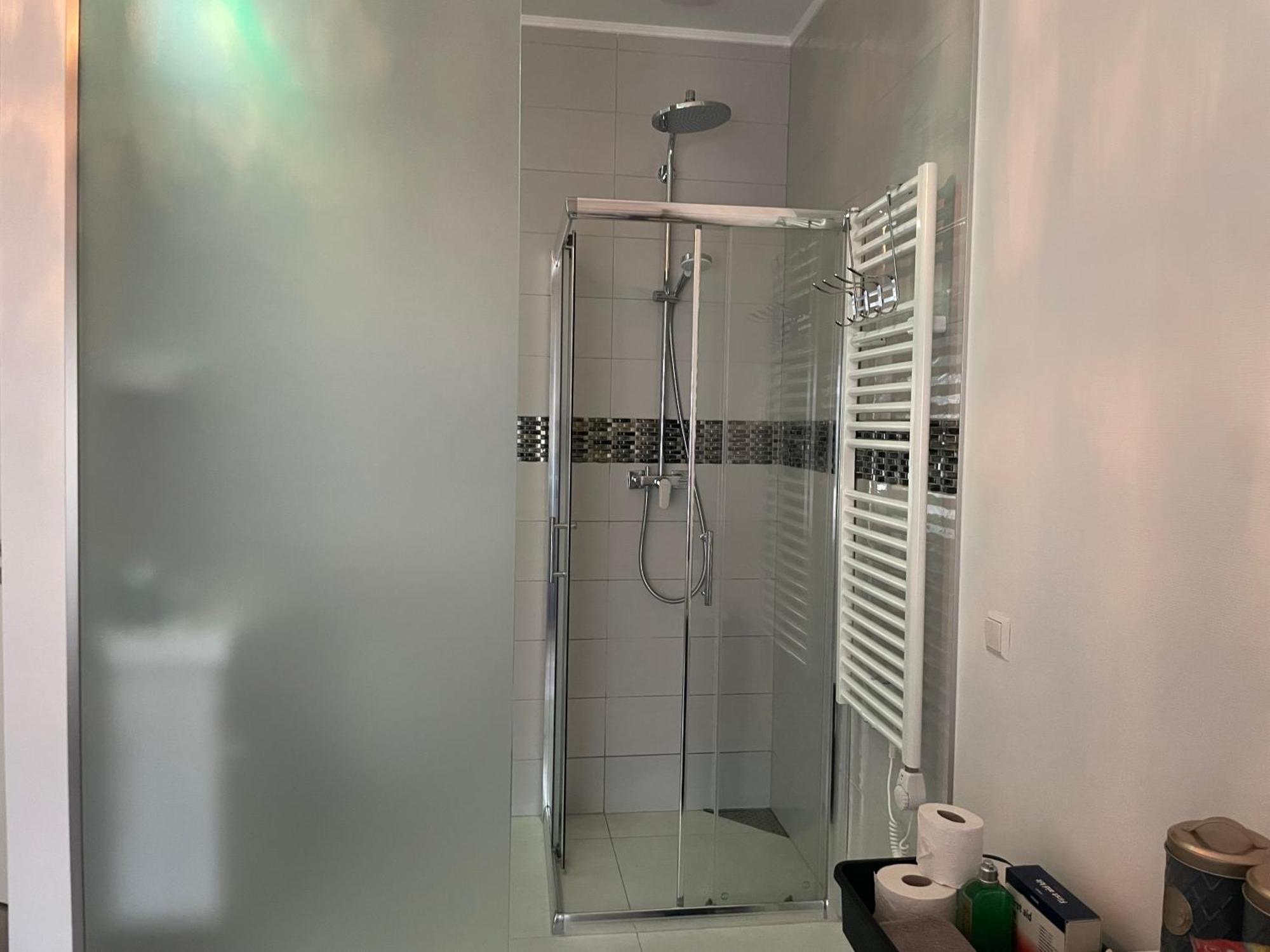Executive Single Room With En-Suite In Guest House City Centre Luxemburg Kültér fotó